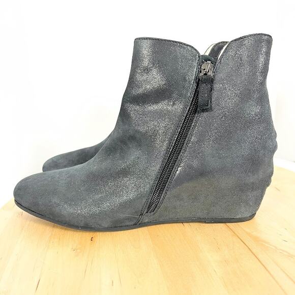 FS / NY Magic Wedge Bootie Black Metallic Suede Side Zip sz 10 - Picture 1 of 7